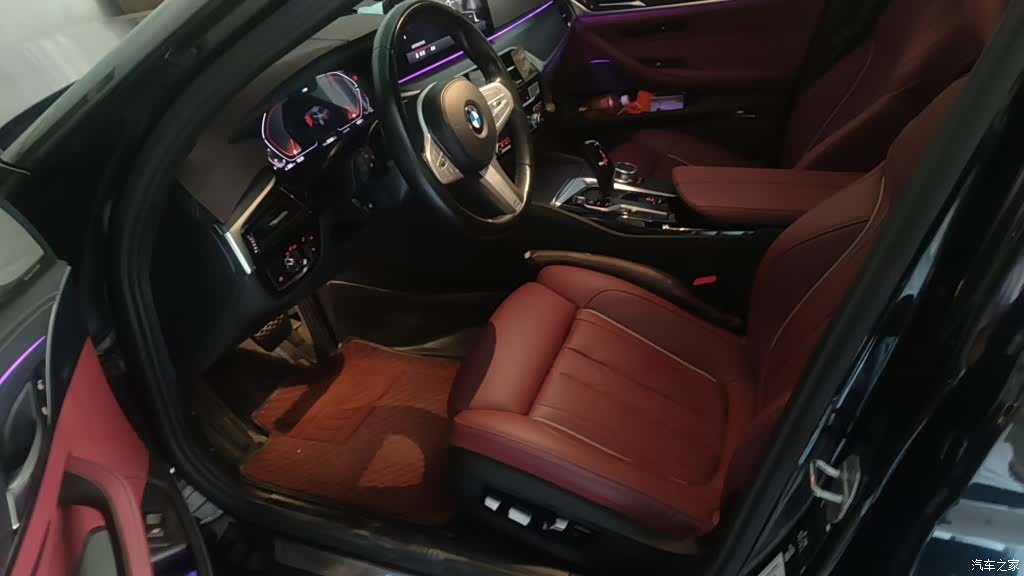 BMW 5 Series, 2023 все фото