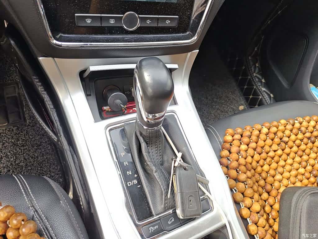 Roewe RX5, 2017 11
