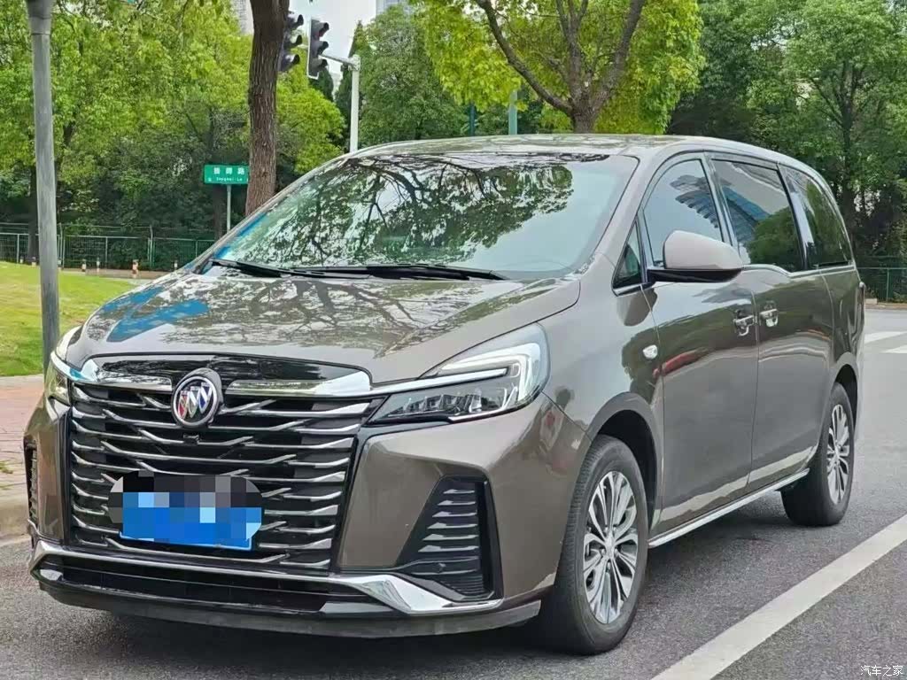 Buick GL8, 2023 1