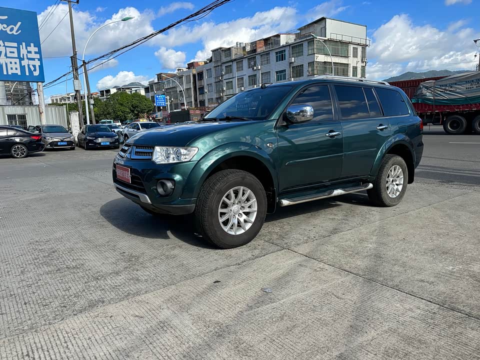 Mitsubishi Pajero Jinchang