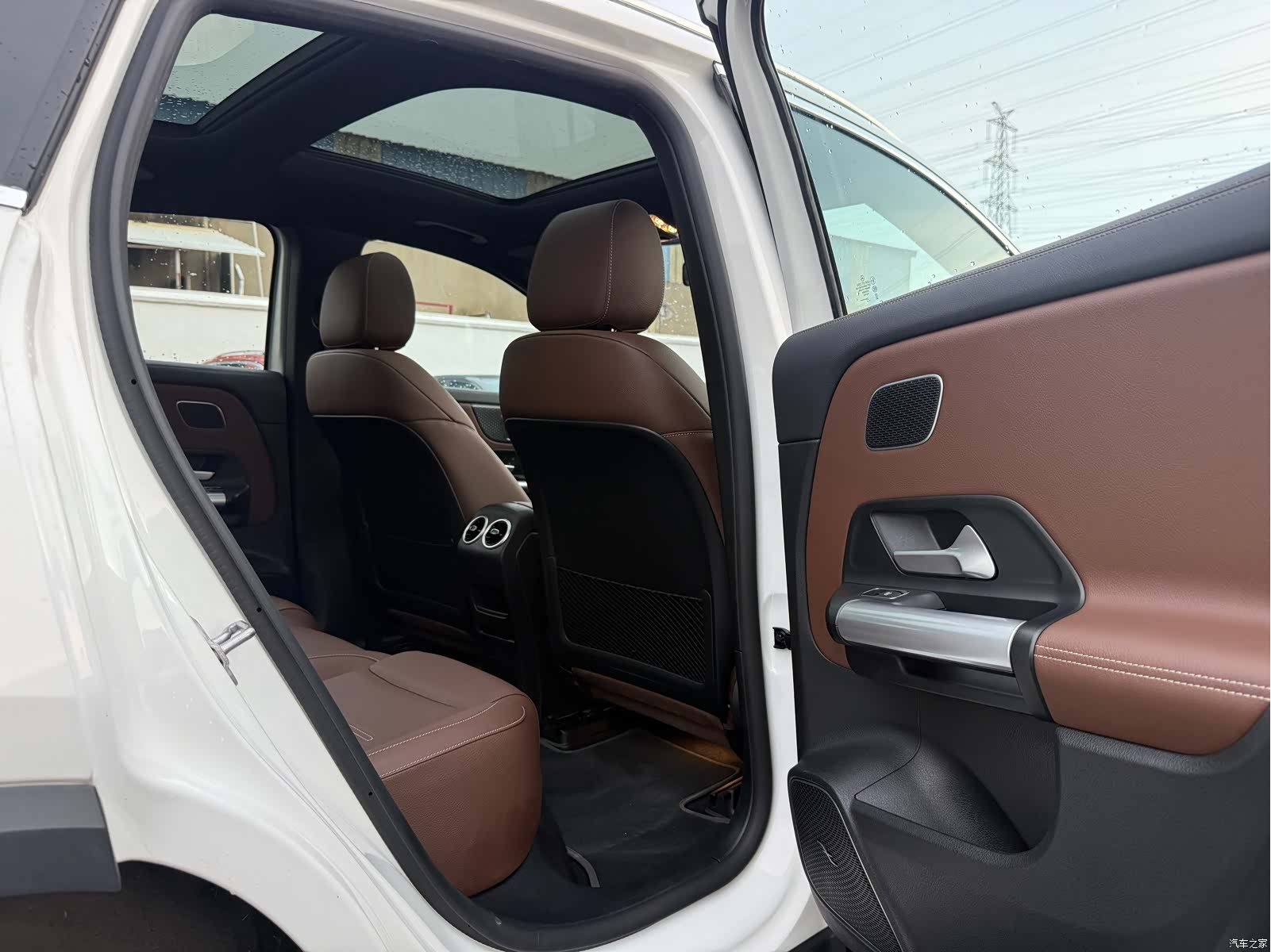 Mercedes-Benz EQA, 2025 15
