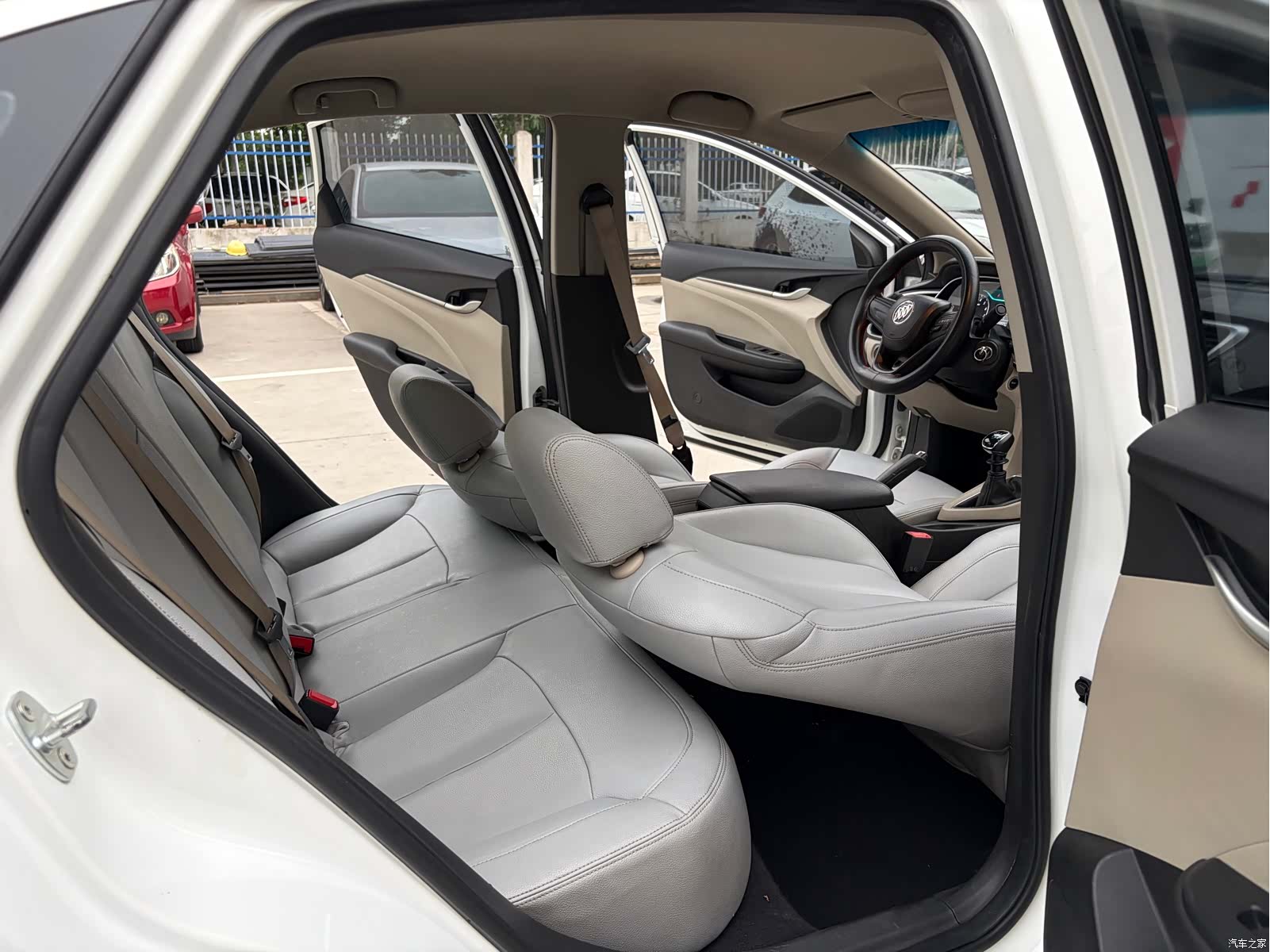 Buick V, 2018 7