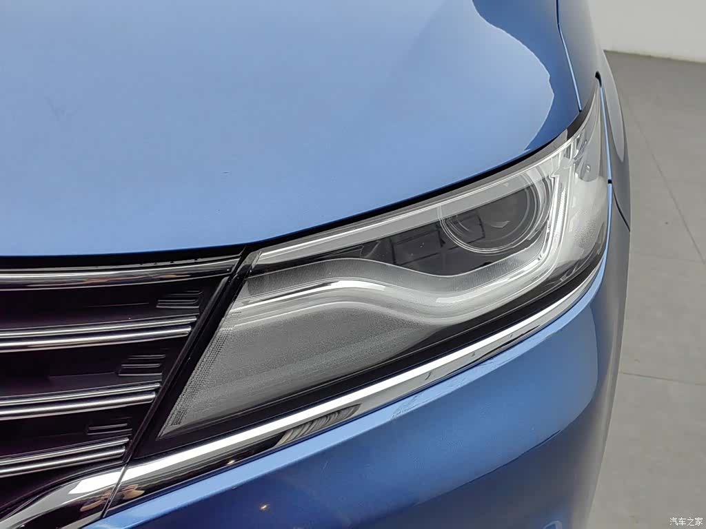 Roewe RX5, 2016 7