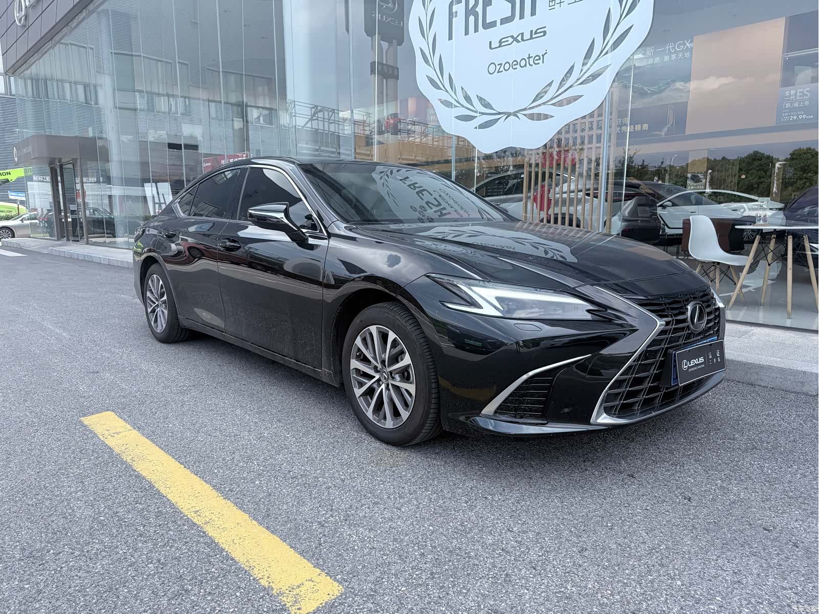 Lexus ES, 2025 8
