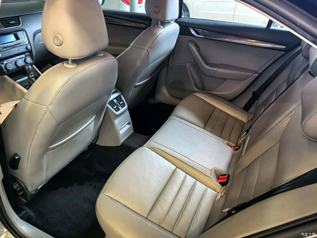 Skoda Octavia, 2014 6