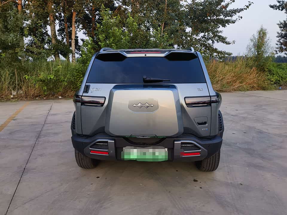 BYD Titanium 3