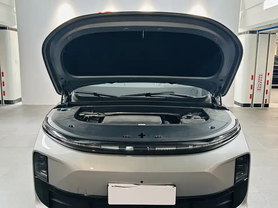 Li Auto Ideal L6