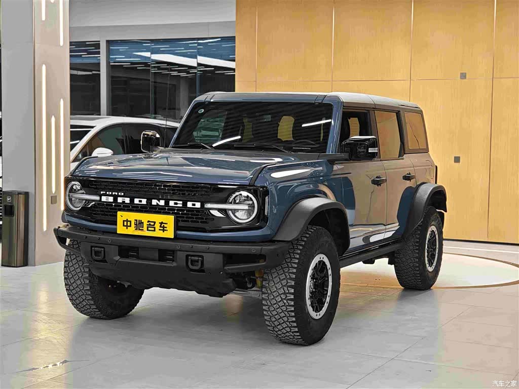 Ford Bronco, 2024 1