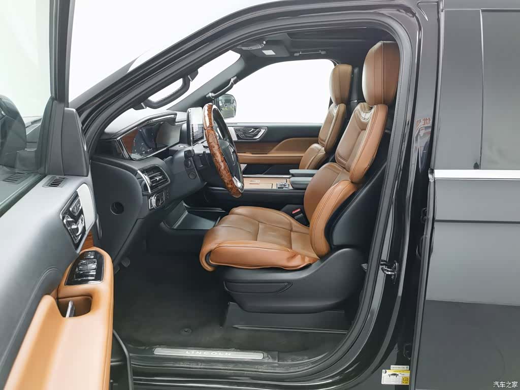 Lincoln Navigator, 2019 10