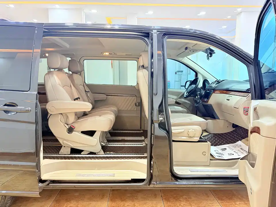 Mercedes-Benz Viano