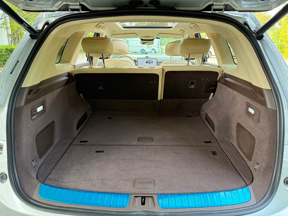 AITO Ask the world M7