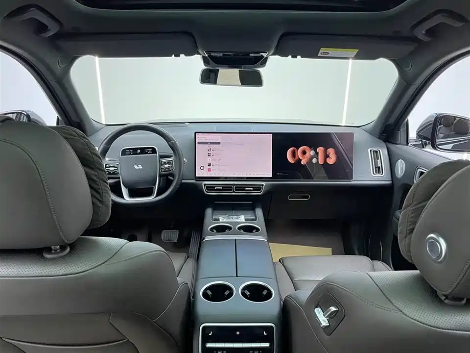 Li Auto Ideal L8