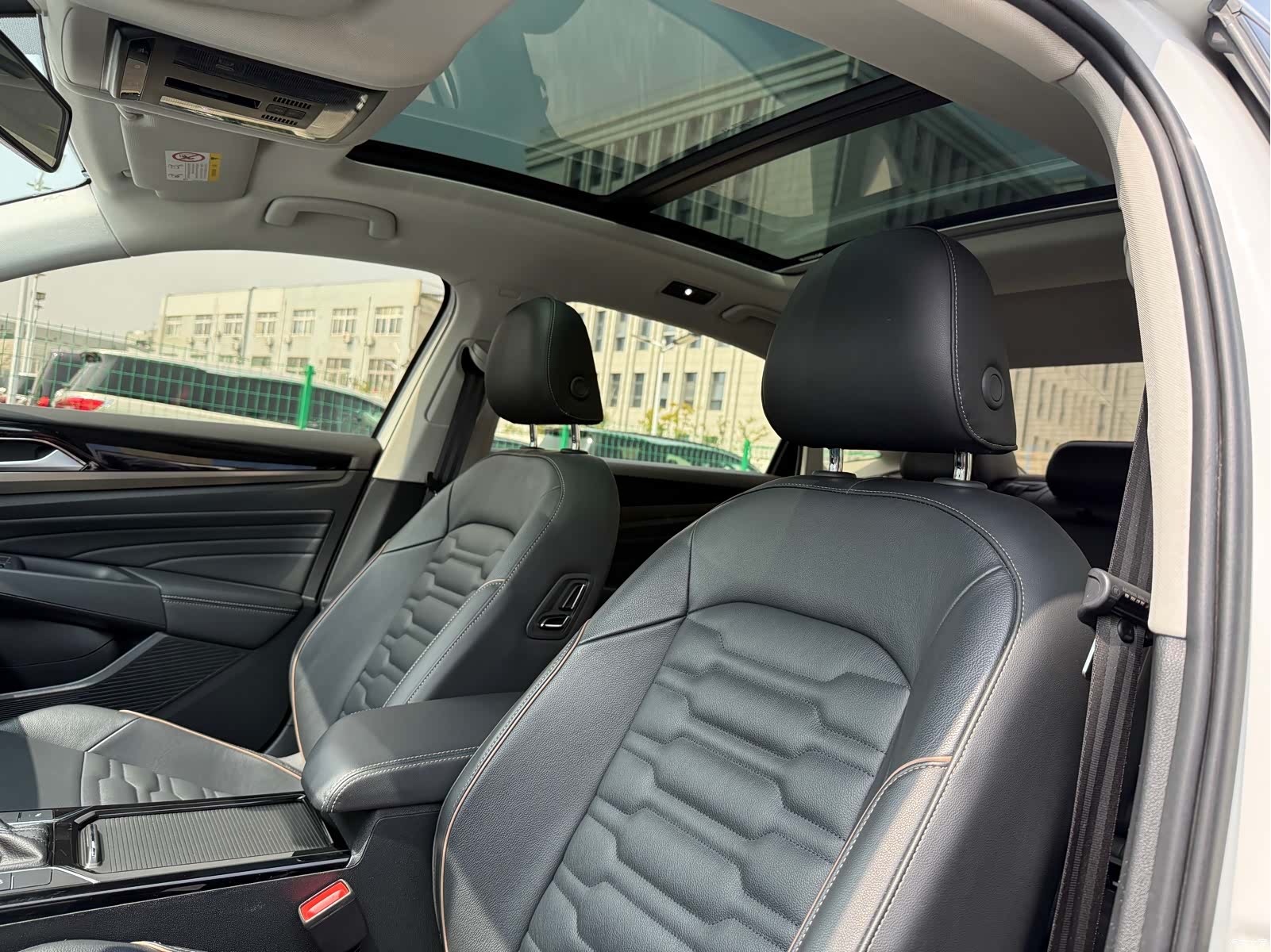 Volkswagen Passat, 2020 14
