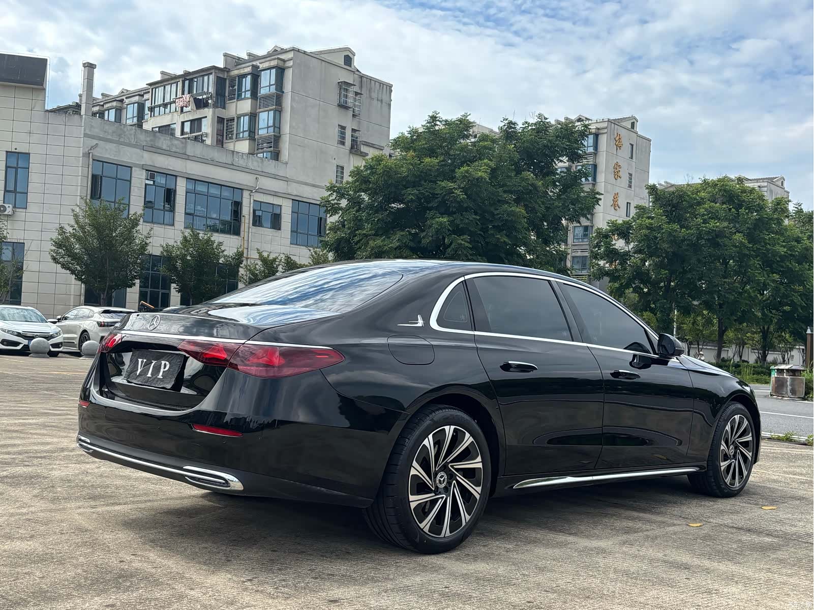 Mercedes-Benz E-Class, 2024 7