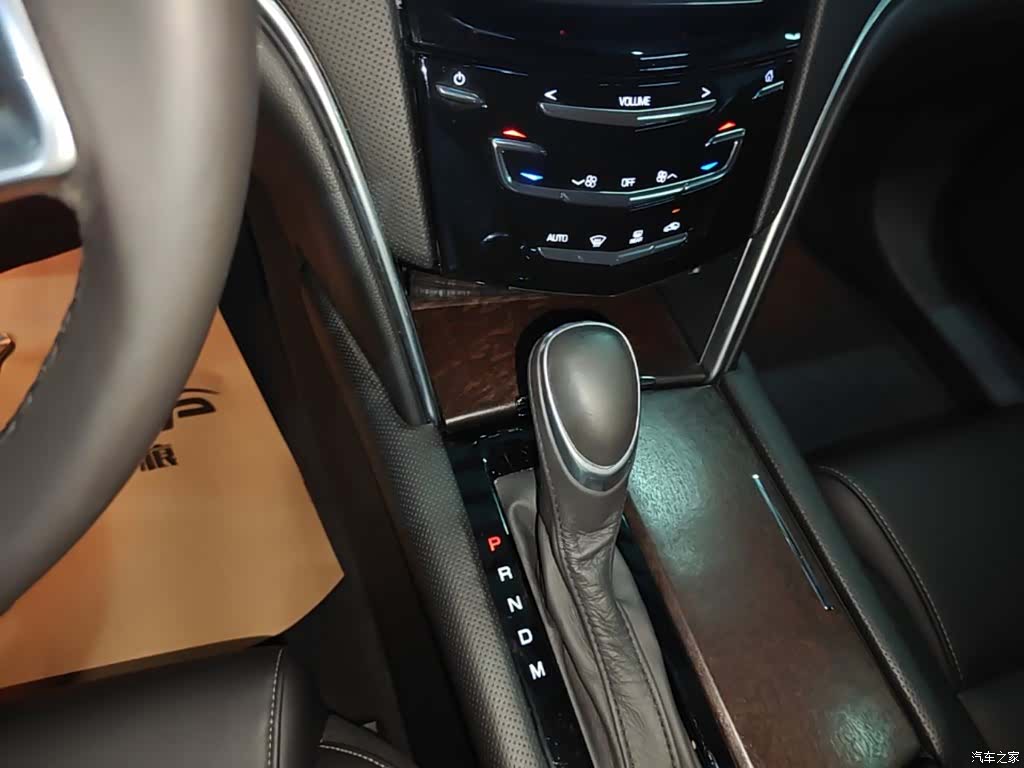 Cadillac XTS, 2018 14