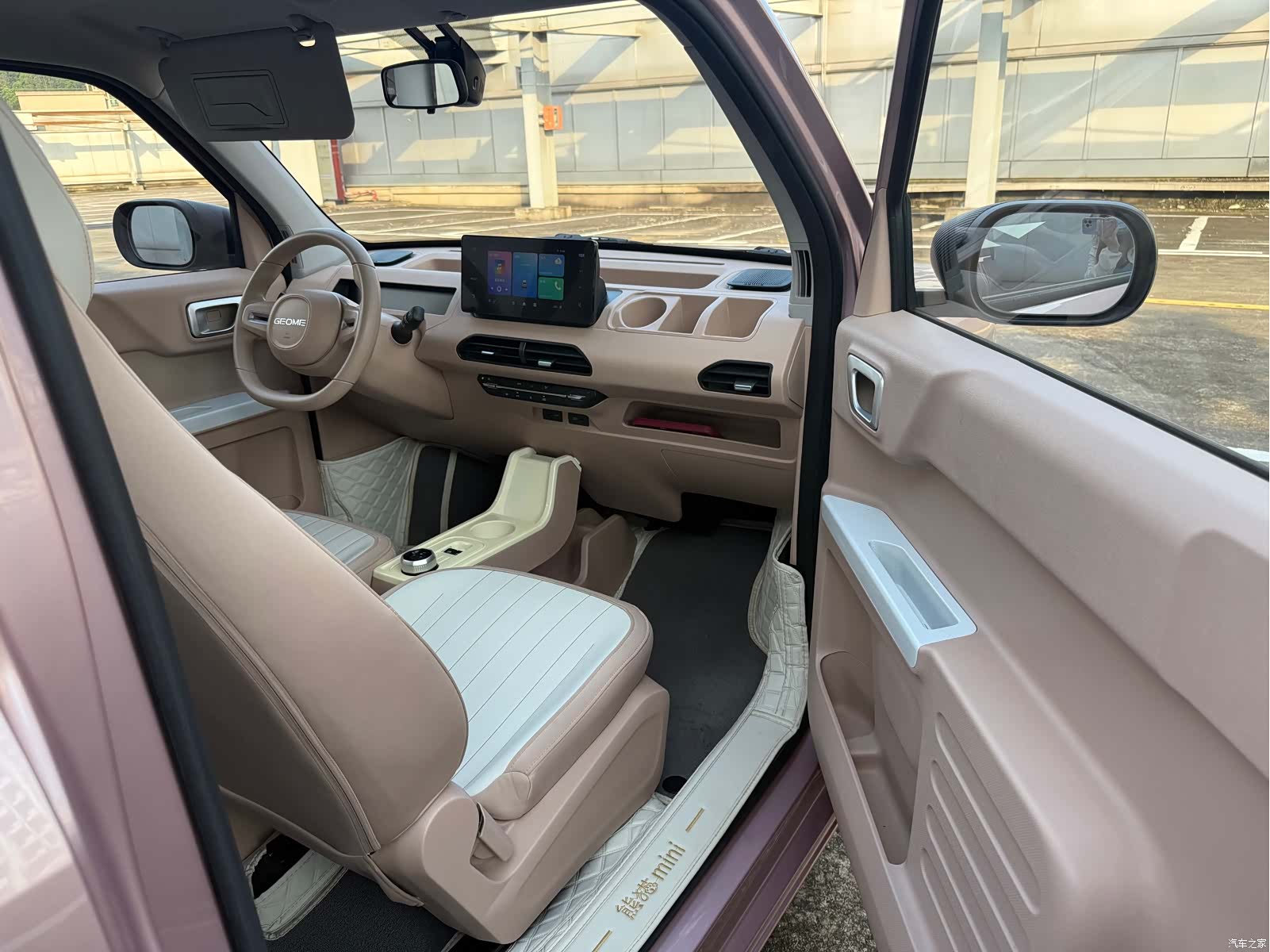 Geely Panda, 2023 16