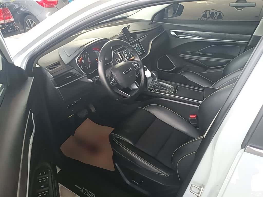 Geely Binray, 2021 16