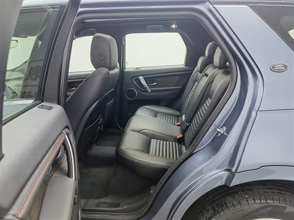 Land Rover Discover sports