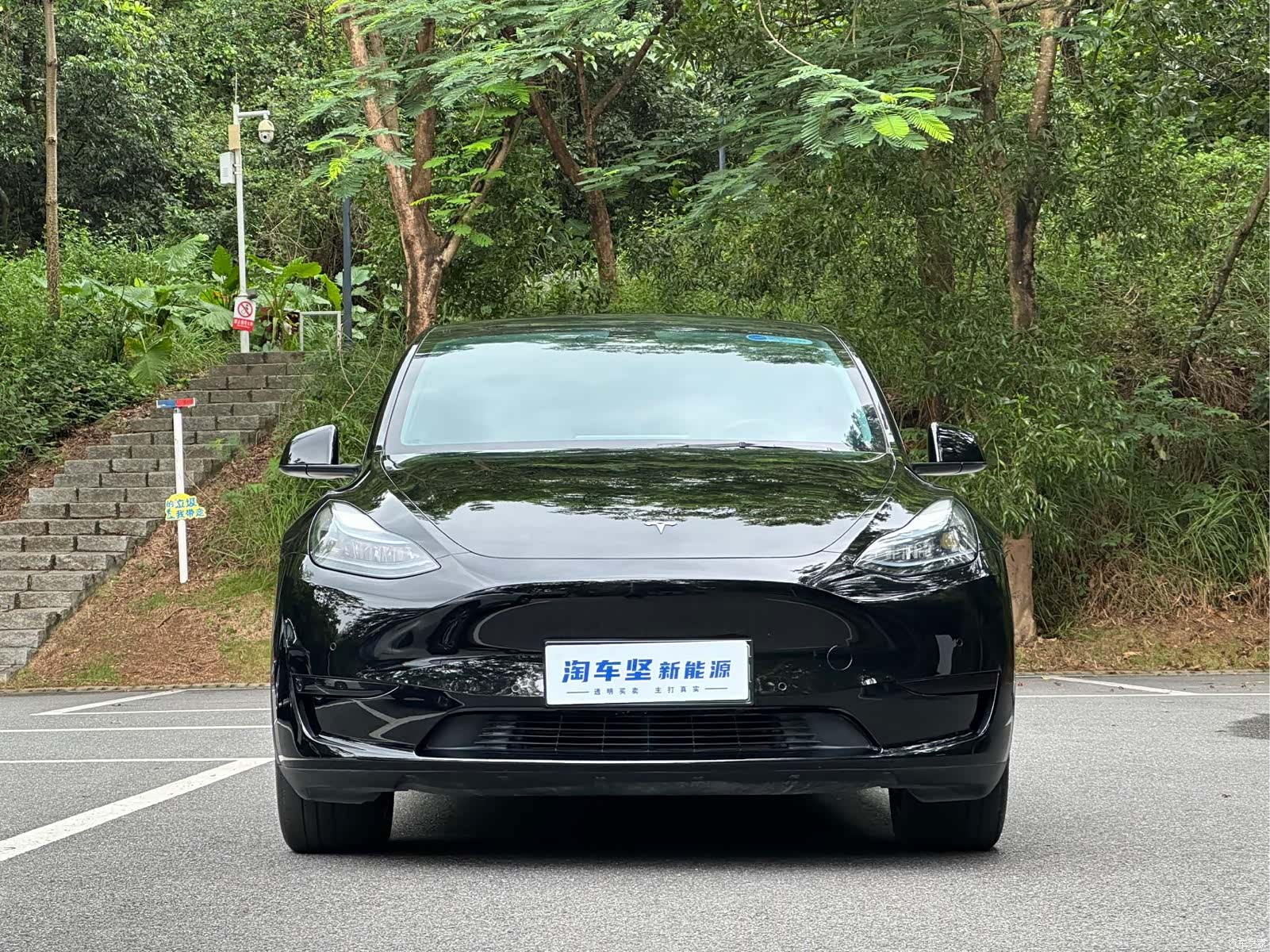 Tesla Model Y, 2023 4