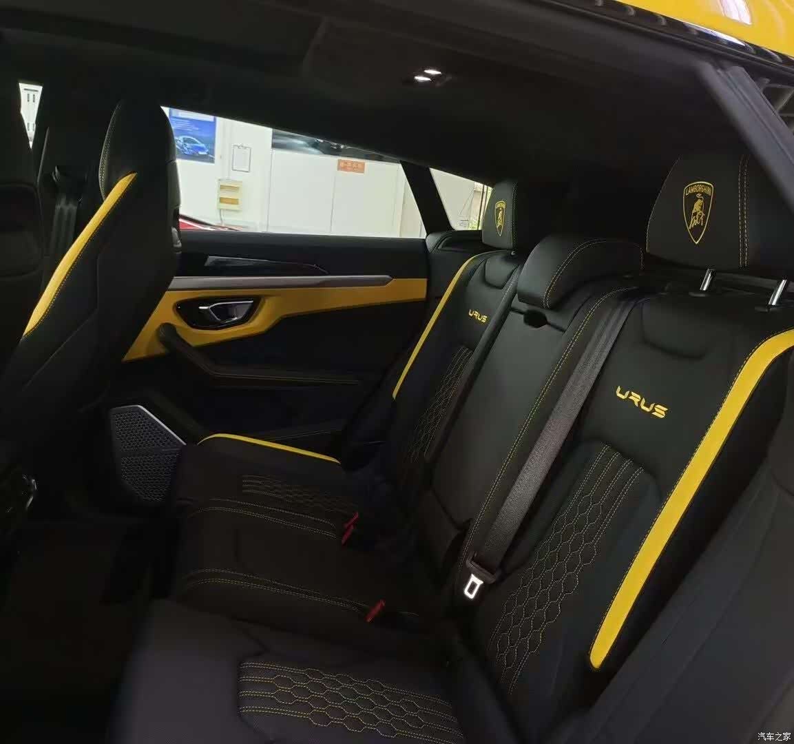 Lamborghini Urus, 2022 8