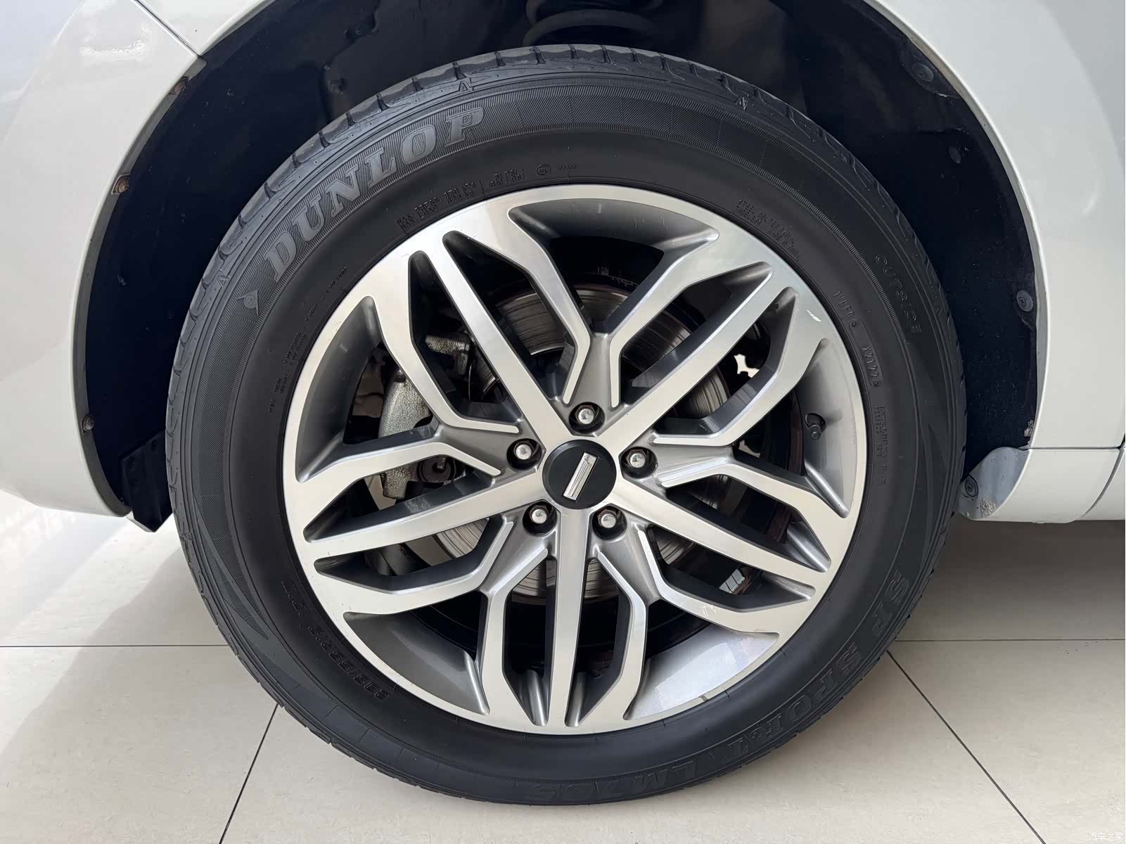WEY VV5, 2017 4