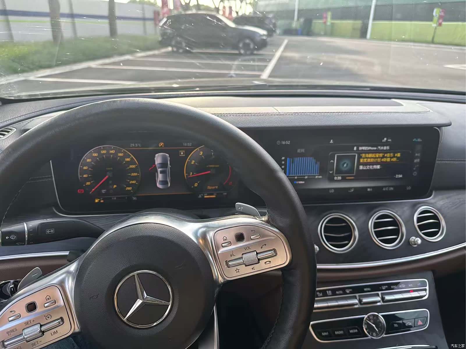 Mercedes-Benz E-Class, 2019 11