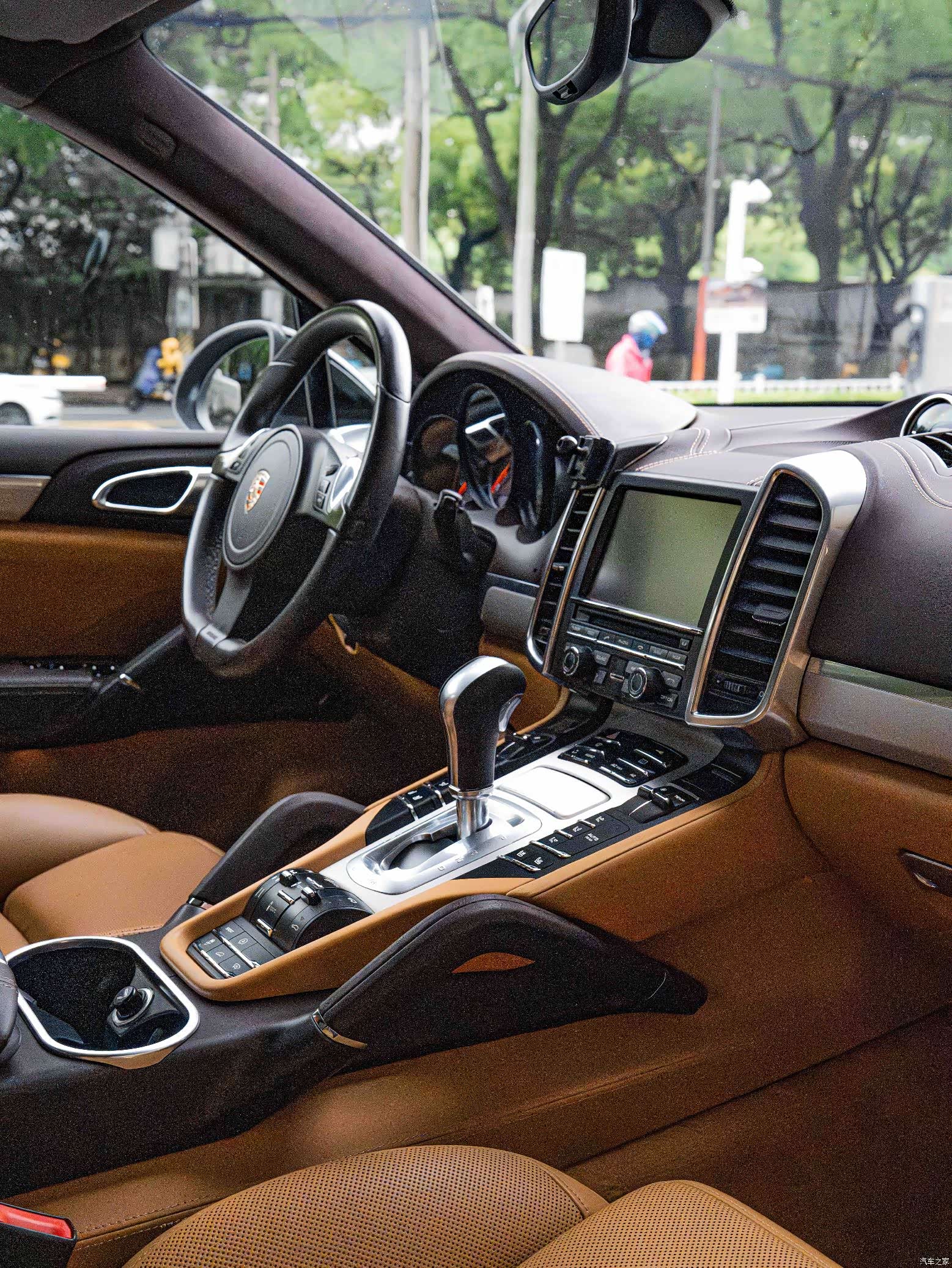 Porsche Cayenne, 2011 18