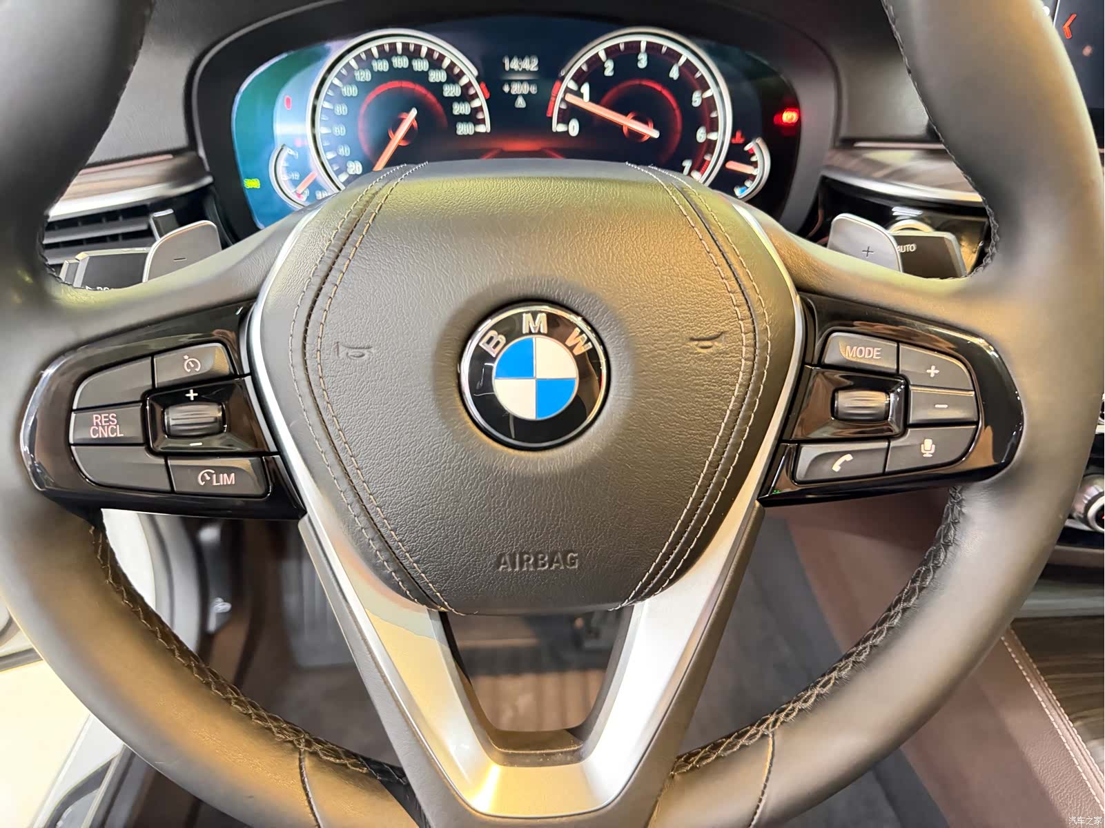 BMW 5 Series, 2017 12