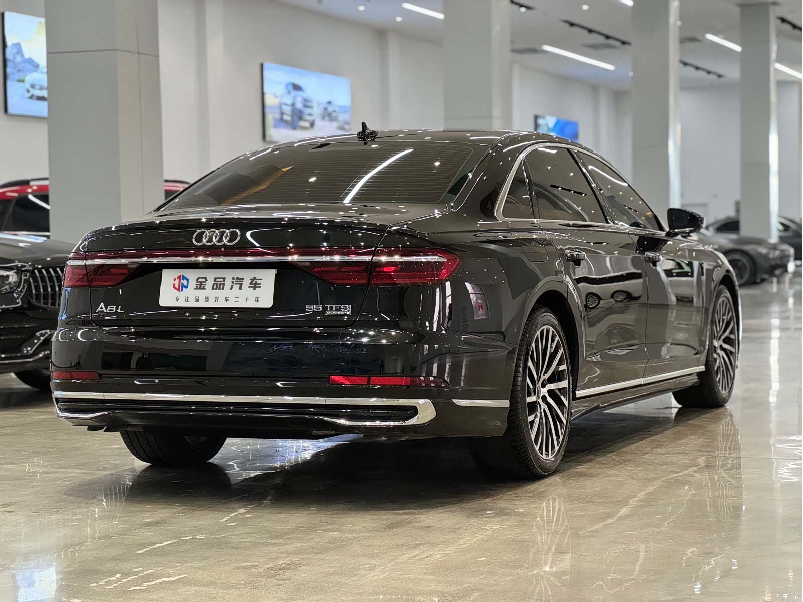 Audi A8L, 2024 4