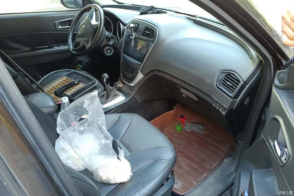 GAC GS5, 2015 8