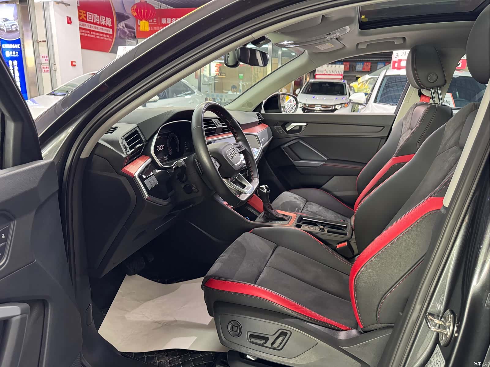 Audi Q3, 2022 4