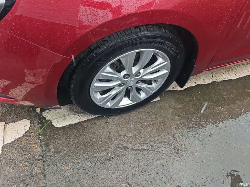 Buick V, 2018 23