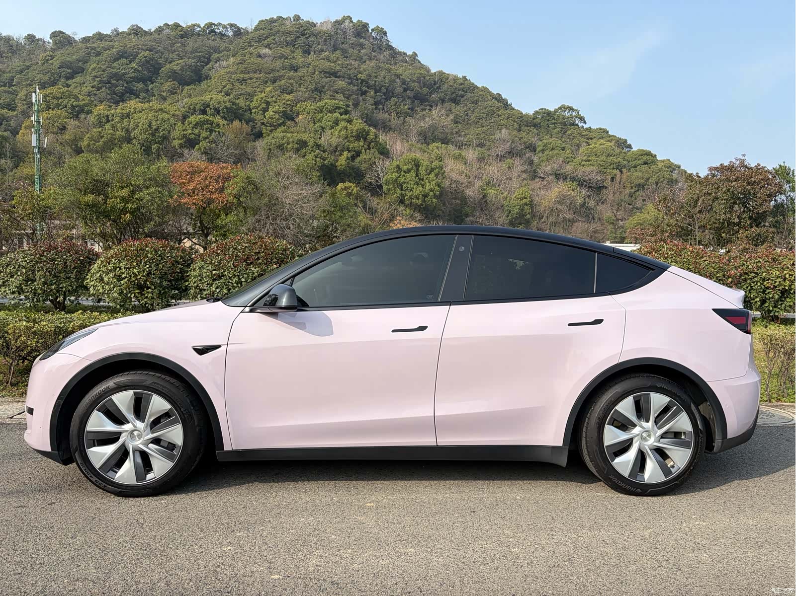 Tesla Model Y, 2022 3