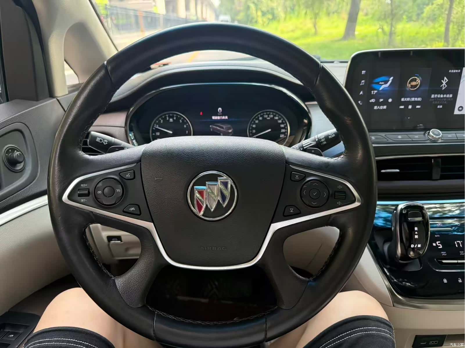 Buick GL8, 2021 11