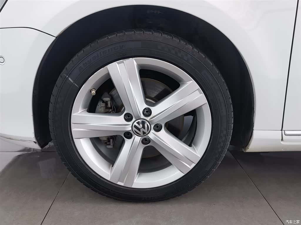 Volkswagen Magotan, 2014 17