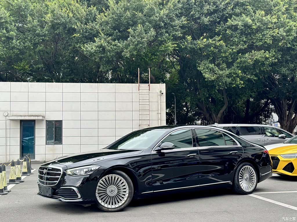 Mercedes-Benz S-Class, 2021 1