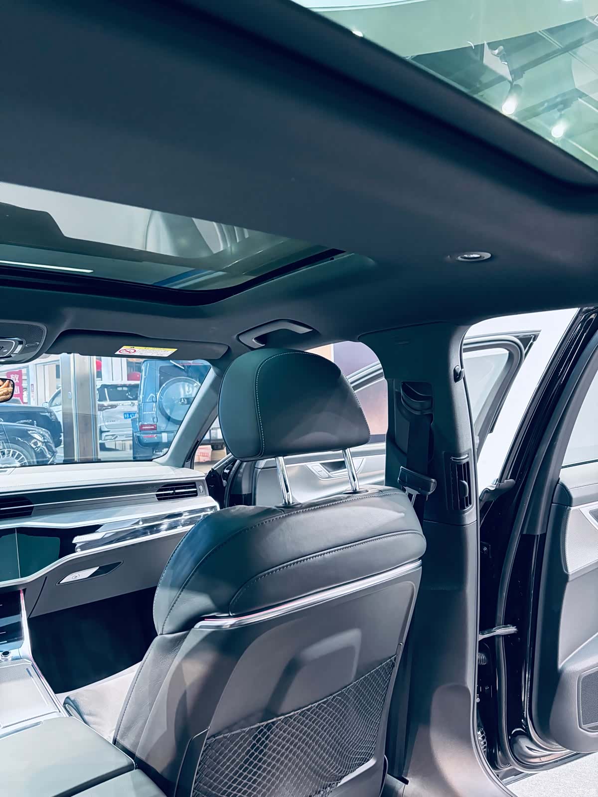 Audi A6L, 2022 11