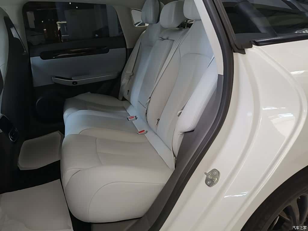 Leapmotor C01, 2024 17