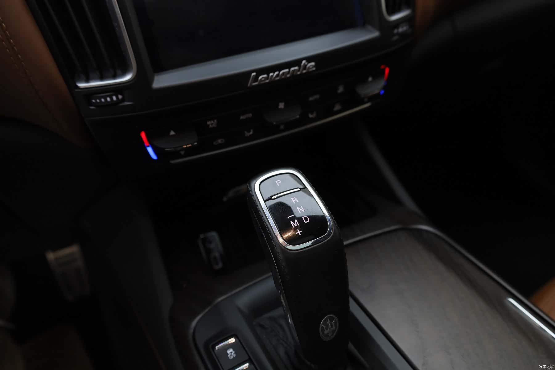 Maserati Levante, 2019 17