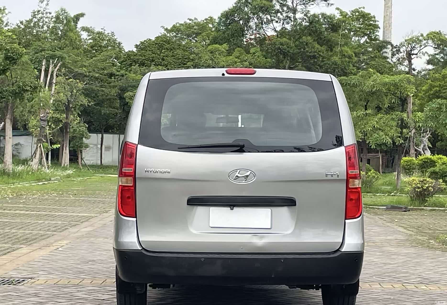 Hyundai H-1, 2013 9