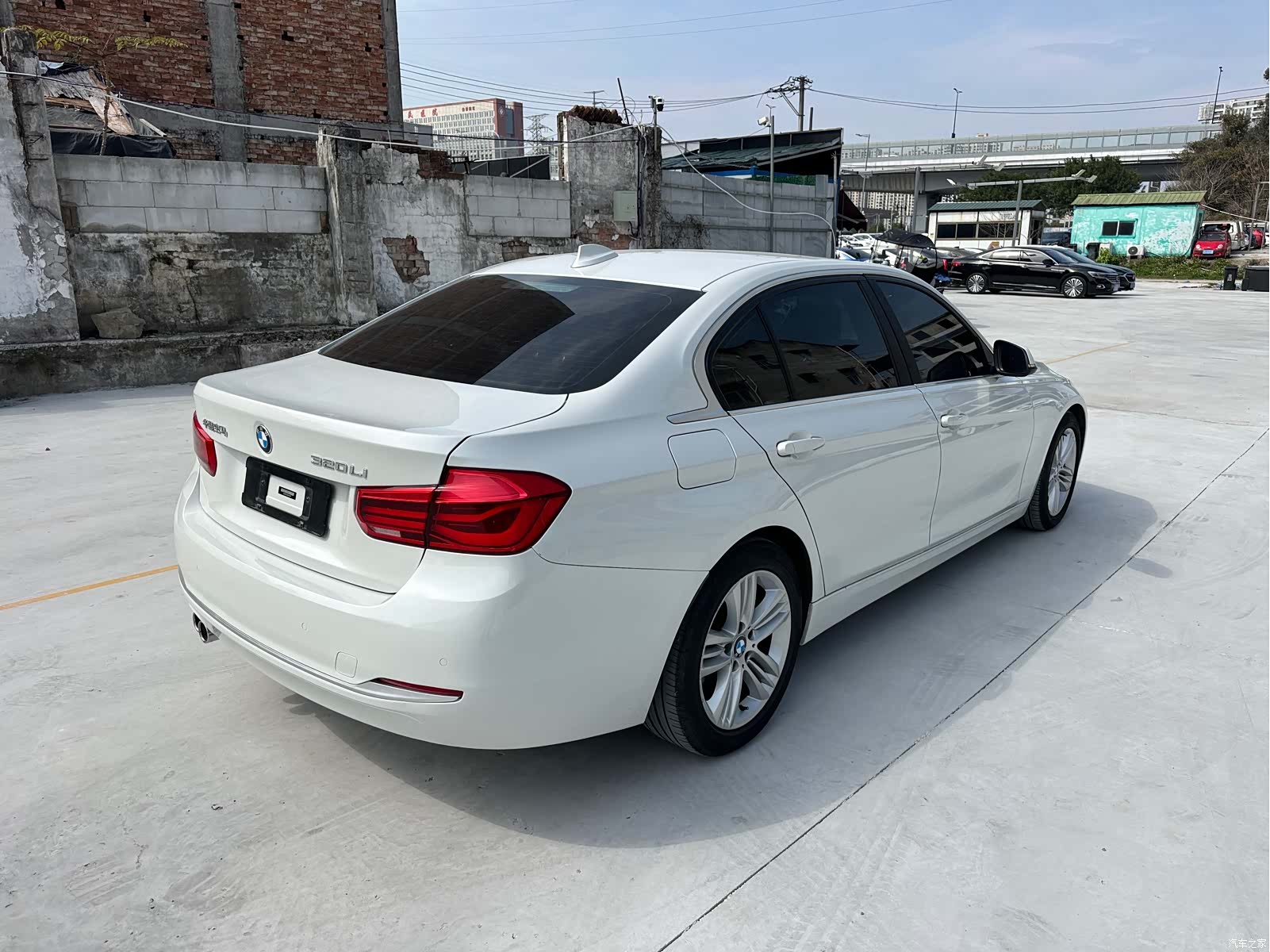 BMW 3 Series, 2017 все фото