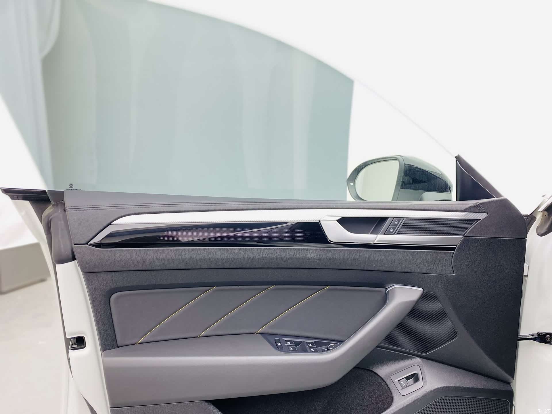 Volkswagen CC, 2024 16