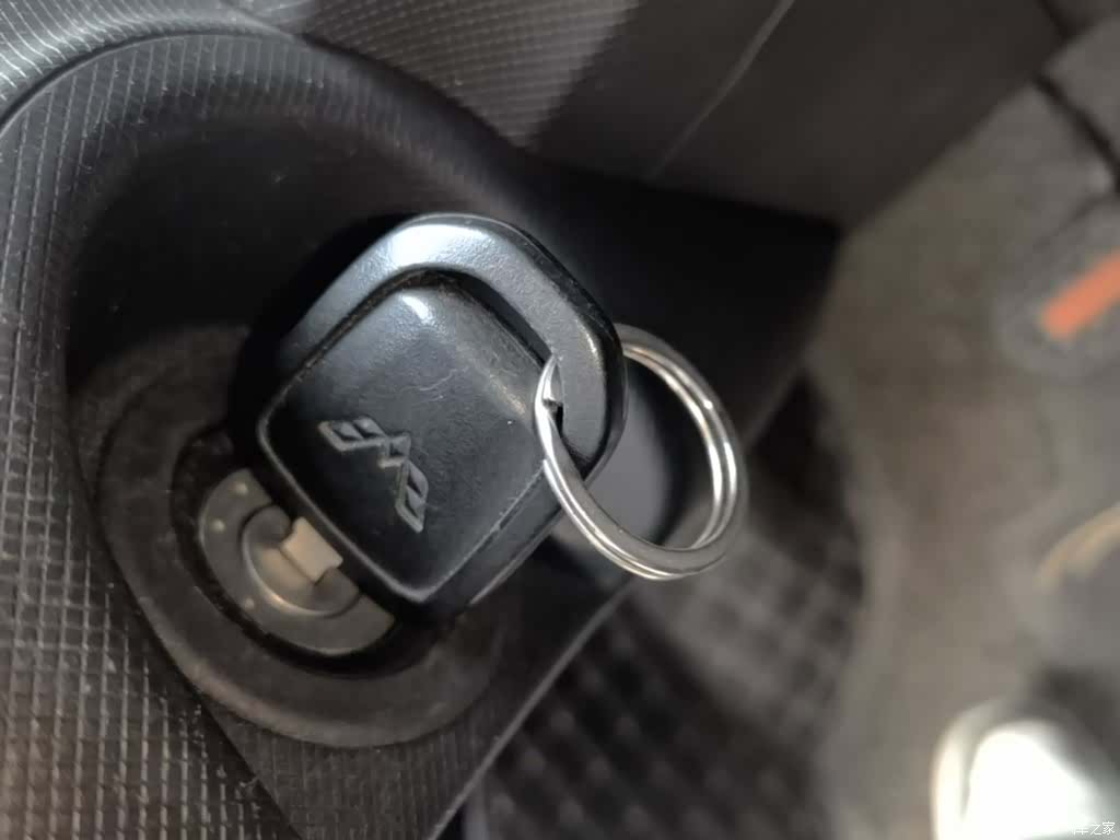 Wuling MINIEV, 2021 9