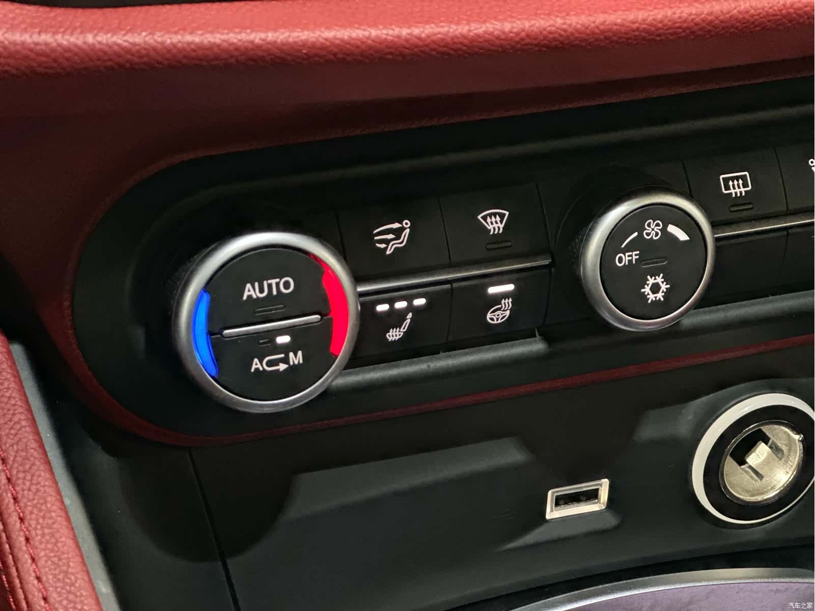 Alfa Romeo Stelvio, 2019 16