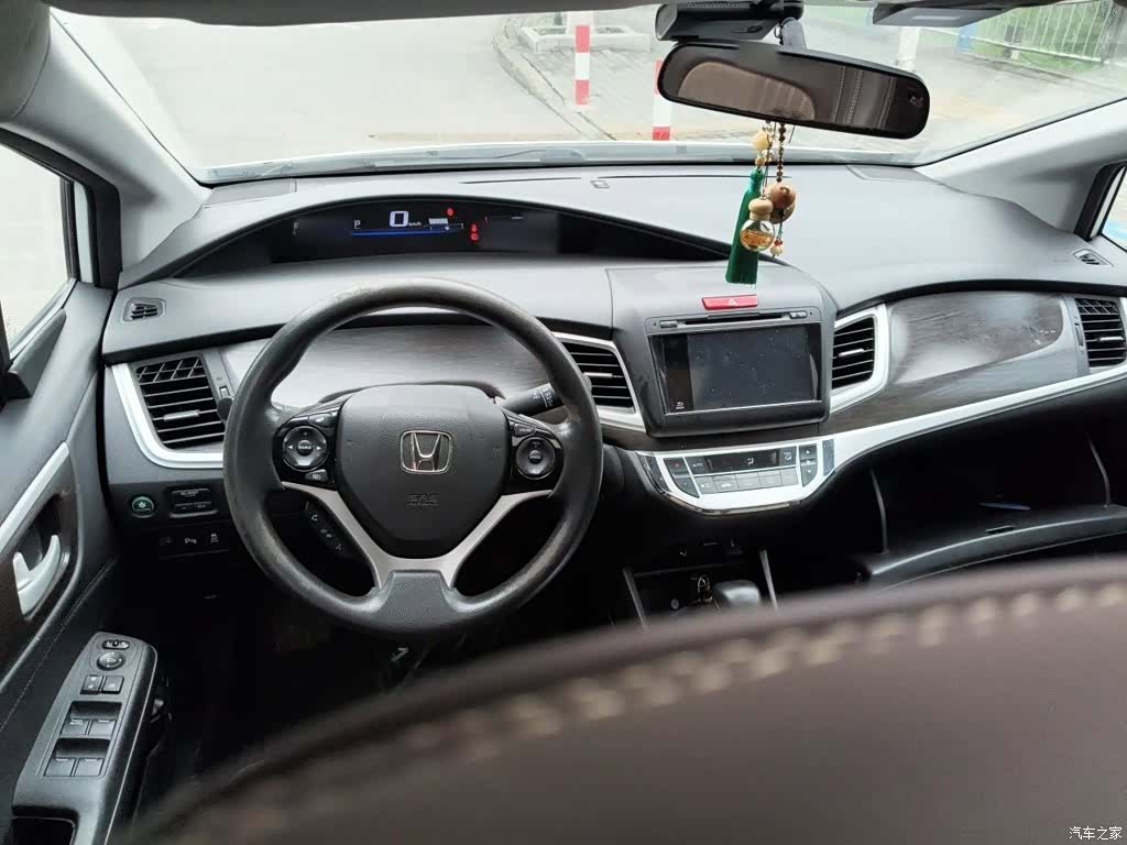 Honda Jade, 2016 13
