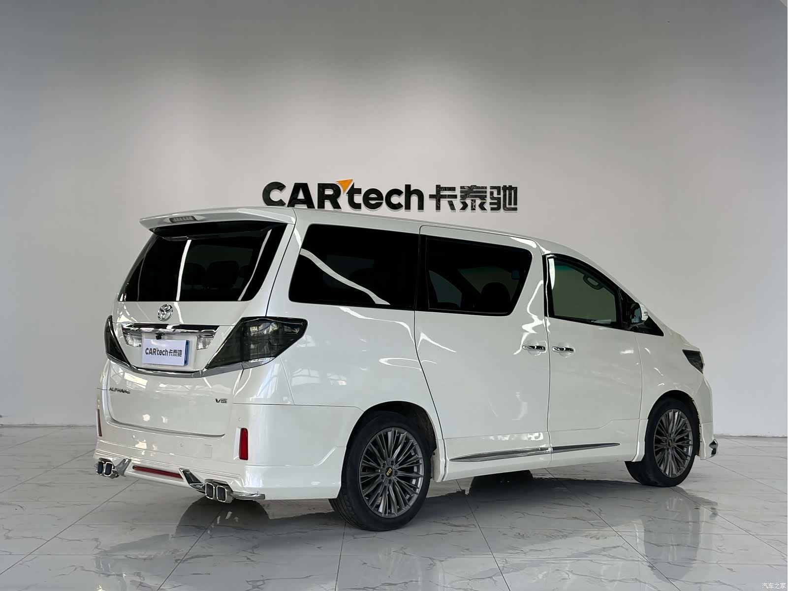 Toyota Alphard, 2012 4