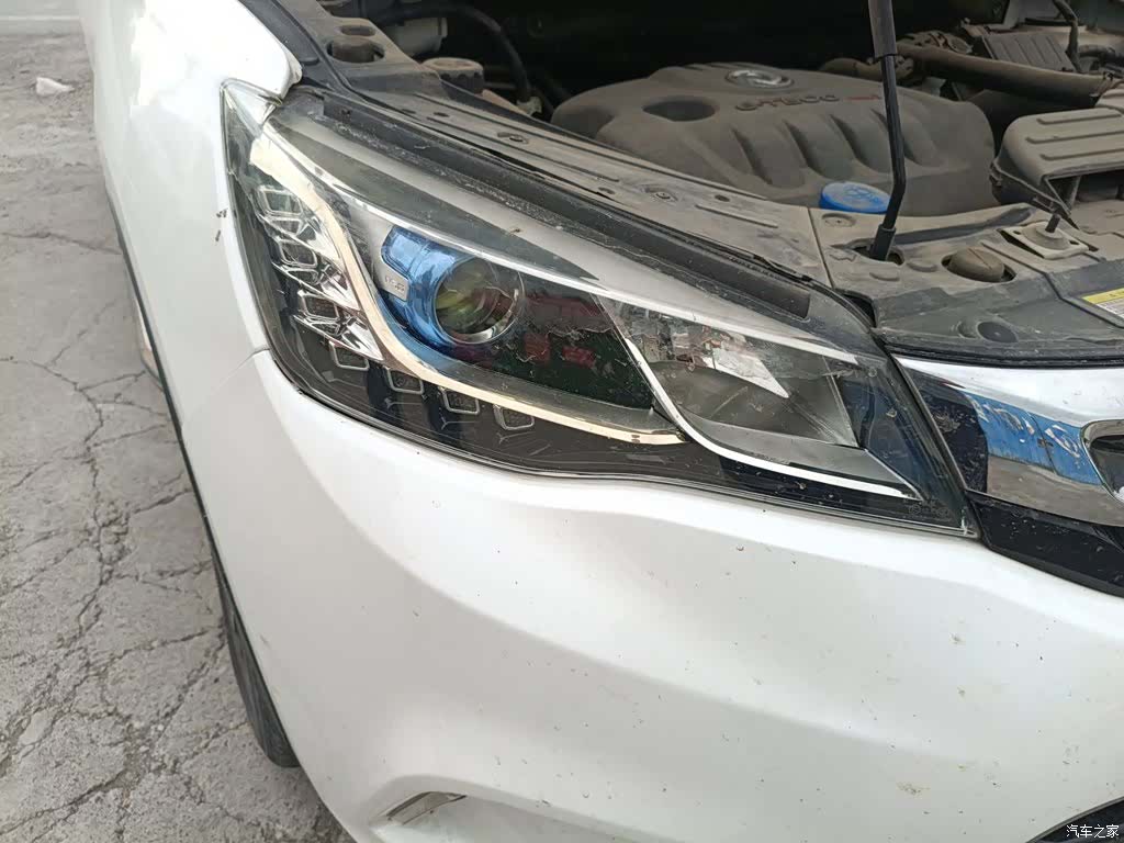 DongFeng AX5, 2017 7