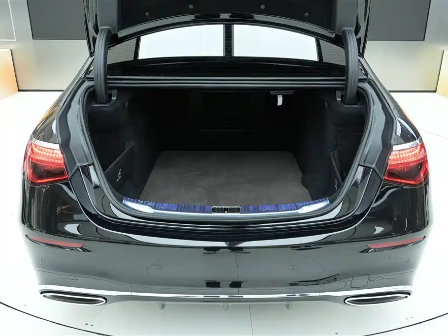 Mercedes-Benz S-class Mercedes-Benz S-class
