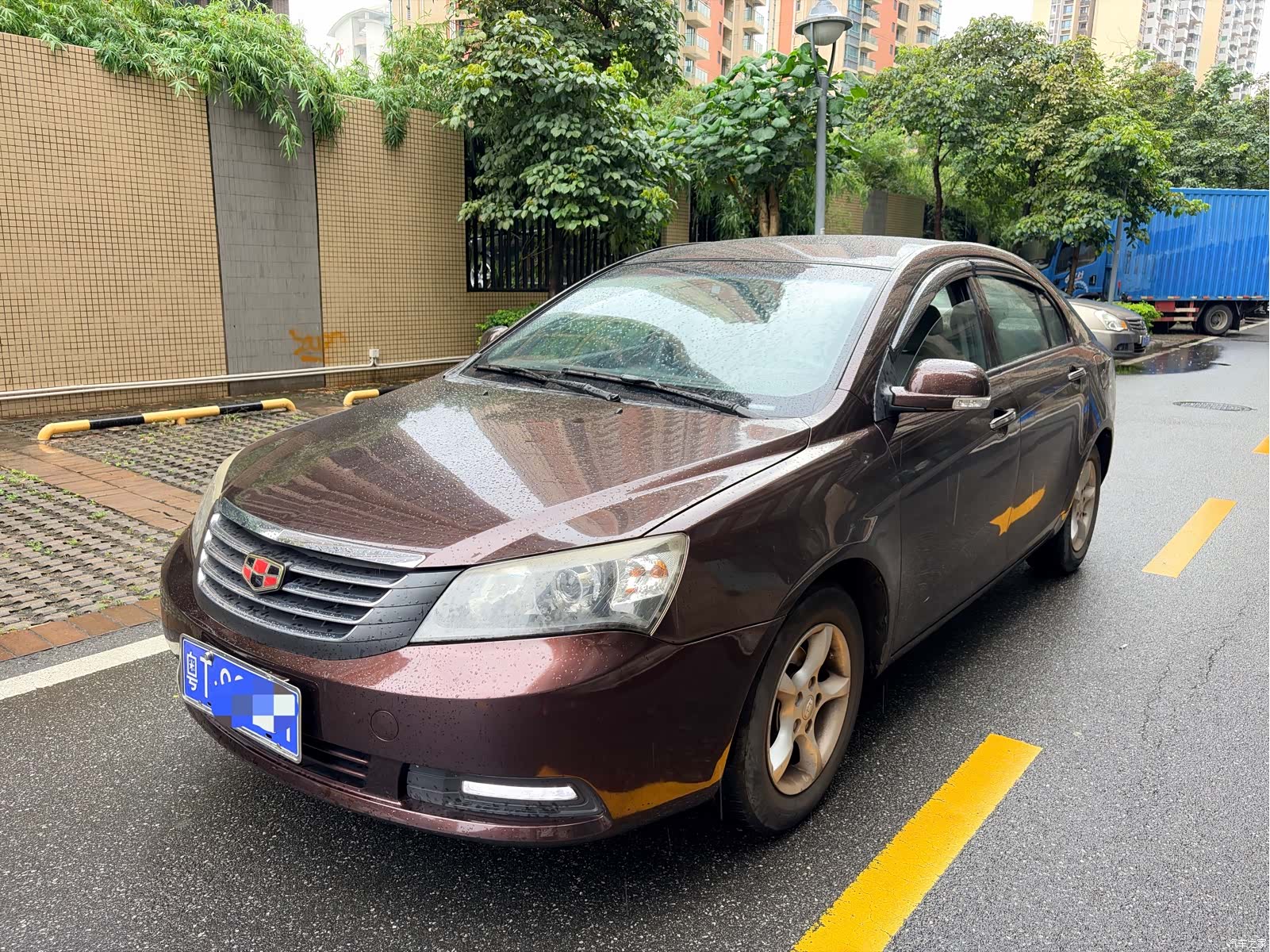 Geely Emgrand, 2013 1