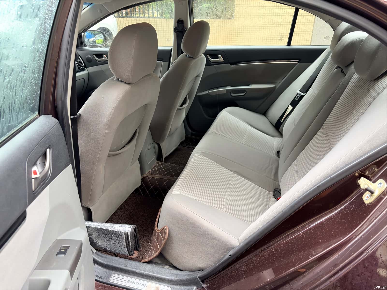 Geely Emgrand, 2013 9